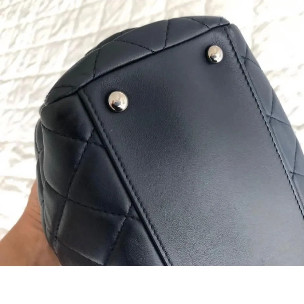 Authentic Chanel with receipt - Picture 5 of 8